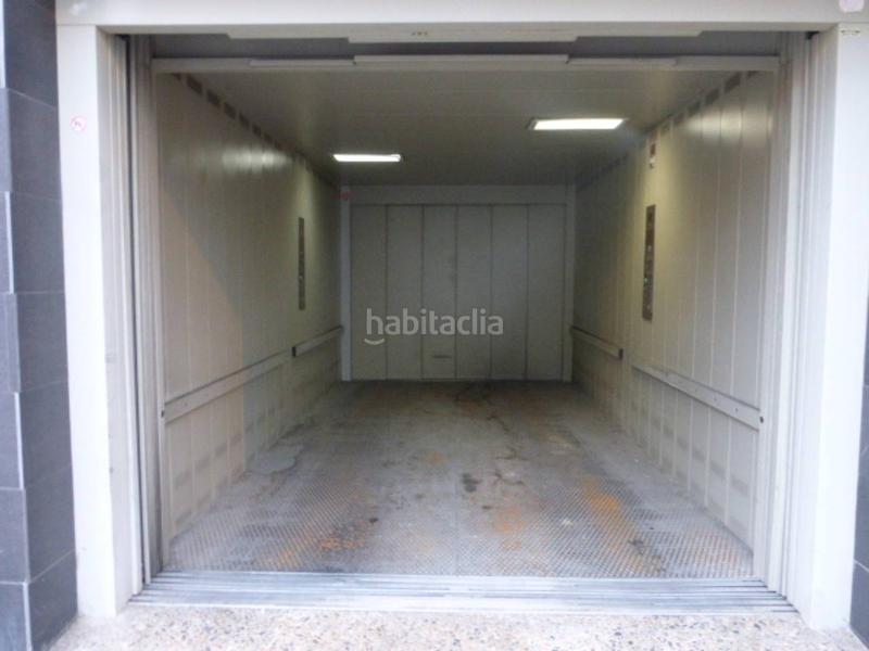 Foto 01be5a3c-abb0-409c-9971-900c65bf1fef. Alquiler parking coche aparcamiento en alquiler en la zona de pericot en Girona