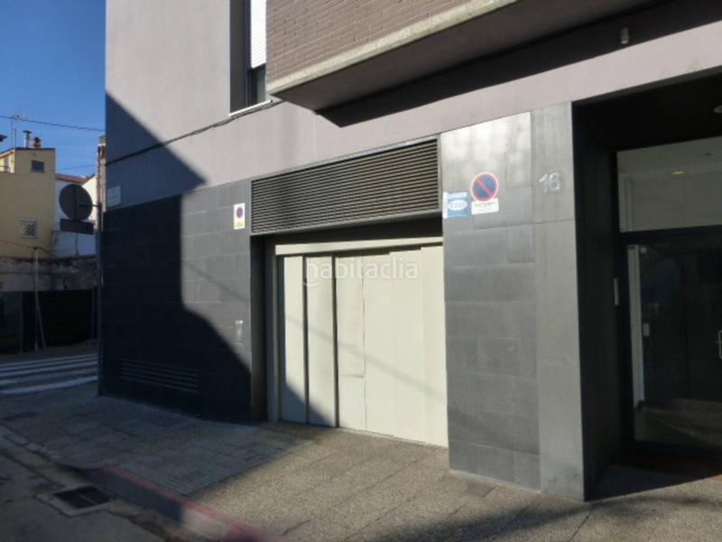 Foto b9a6be3a-441a-4ff8-a7f5-4c9da1e907ec. Lloguer aparcament cotxe a Eixample Sud-Migdia Girona