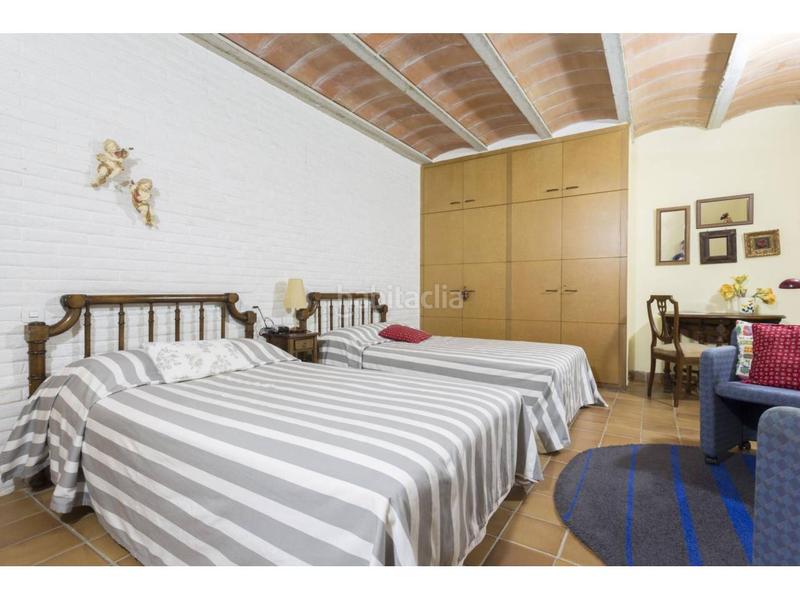 Foto 979842df-f237-4f73-835d-e88ec8a0f0d5. Masía masia en venta en Anglès