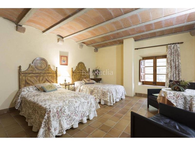 Foto ec765f56-cc2c-44b0-b846-69283999bc44. Masía masia en venta en Anglès