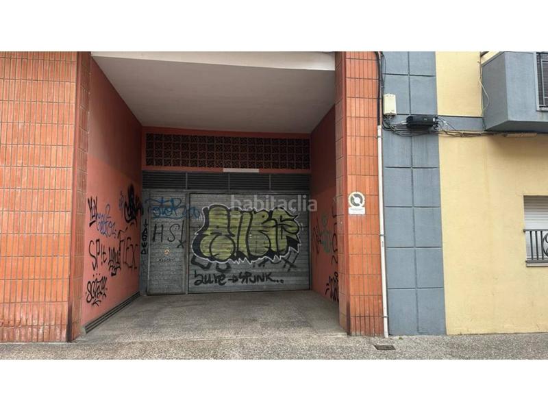 Foto 0583847e-1ea2-4a12-b3aa-68f660232203. Parking voiture dans Eixample Sud-Migdia Girona