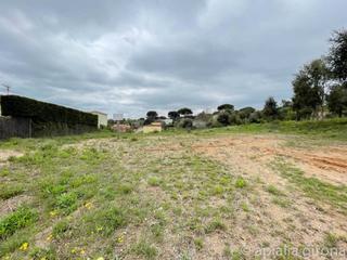 Terreny residencial  Llac del cigne. Solar en venta en caldes de malavella