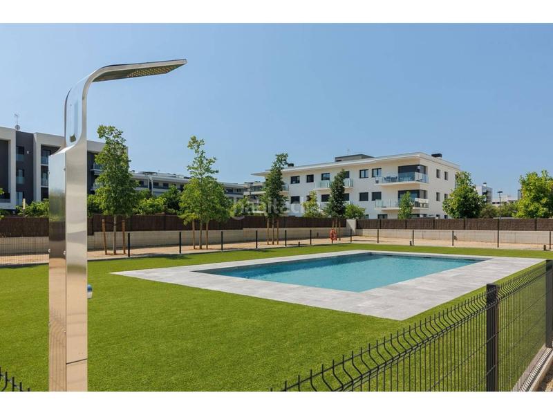Foto a59c6a39-9cc1-47fa-afa1-1518093798f2. Piso  en venta en Vilablareix