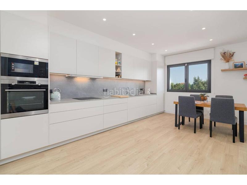 Foto e88b74fb-e906-4bd1-8118-810879878b54. Piso  en venta en Vilablareix
