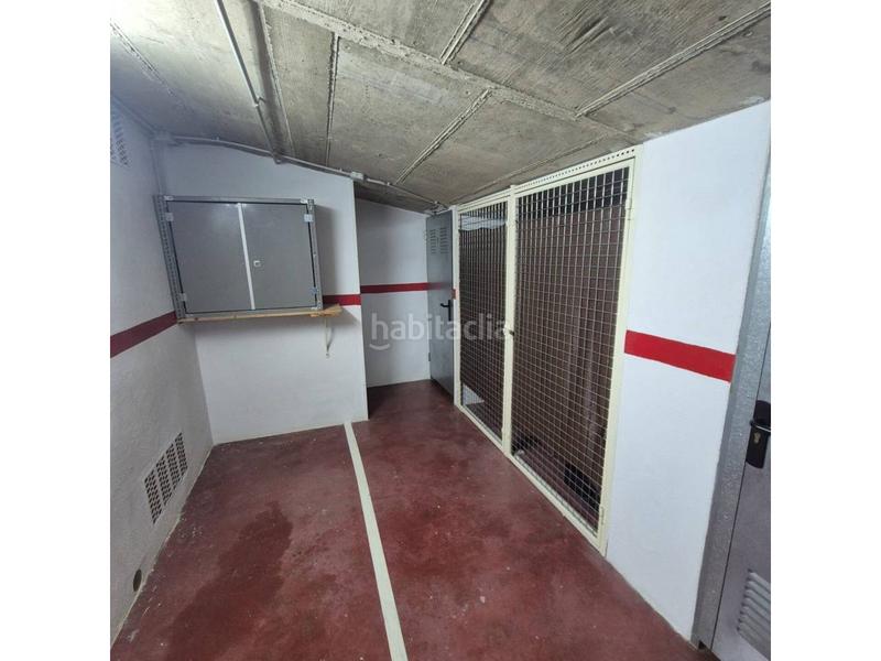 Foto 207dbb9a-668f-48cb-8a3b-8d291fe595e6. Alquiler parking coche parking en alquiler en migdia casernes17003 en Girona