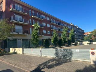 Parking coche  Mossèn baldiri reixach 58. 2 plazas de aparcamiento en girona