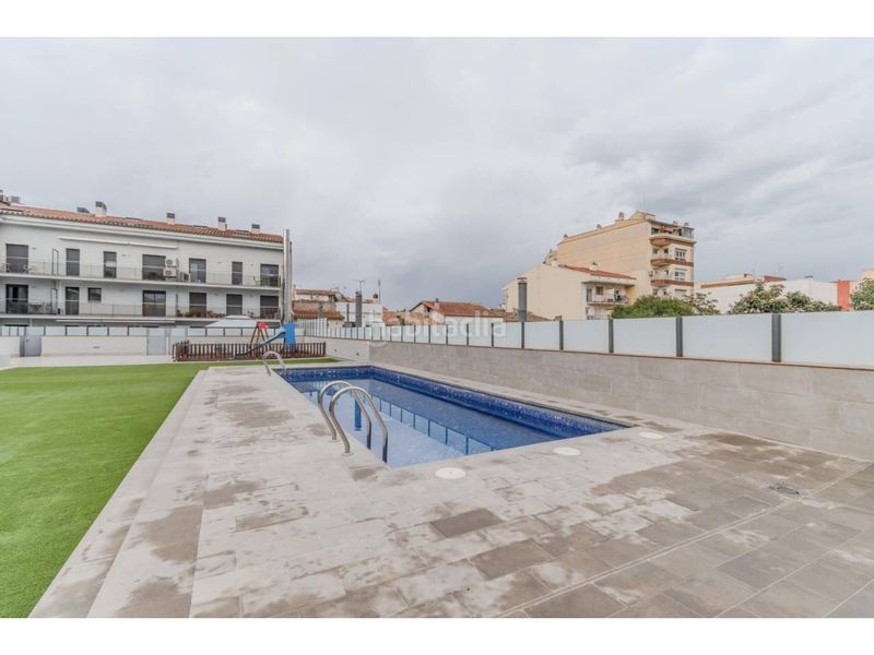 Foto 1b55d636-2a97-41bd-aaeb-97580684e6c3. Àtic amb calefacció aparcament piscina a Veïnat Salt