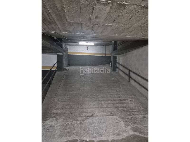 Foto d9de3d1a-ad72-4c33-bdb9-dd181fe0cd0e. Affitto posto auto in Eixample Sud-Migdia Girona