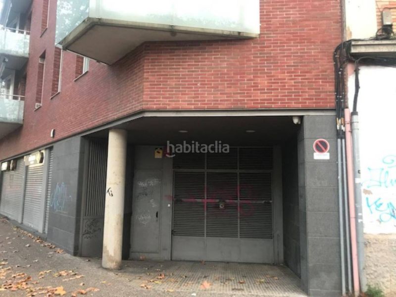 Foto 600f7d2b-7eaf-4bdf-b8c6-9eb5d9182e5a. Aparcament cotxe a La Devesa Girona