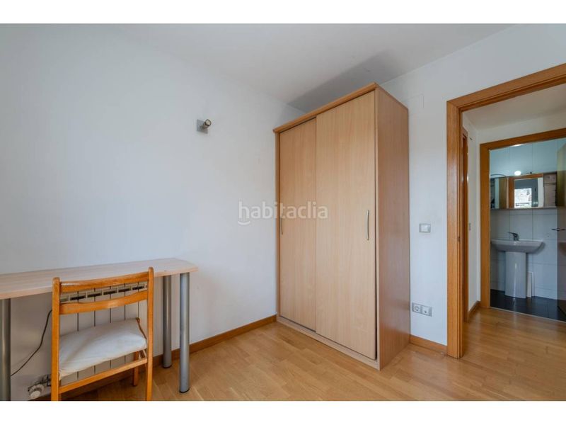 Foto d66e56af-25dd-4098-bfc9-7cc78fdb050d. Pis amb calefacció aparcament a Santa Eugenia Girona