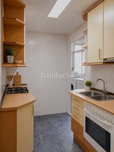 Foto 77022283-d270-47aa-96f4-5d106960b0c6. Pis amb calefacció a Baix Guinardó Barcelona