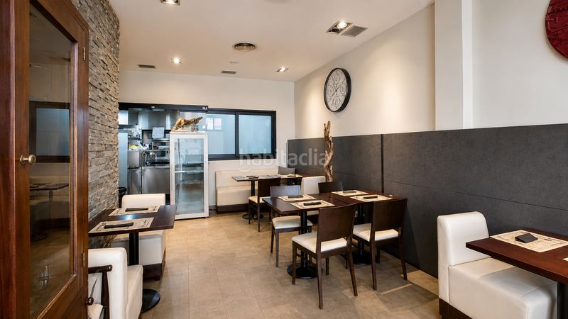 Foto 1ab875c4-b687-432a-8a40-e6363533d7b7. Edificio  restaurante en centro en Centre Santa Coloma de Gramenet
