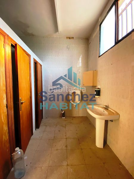 Foto e0b729f9-5a2c-4dbf-93e3-aa5e39229fc9. Nau industrial a campillejo a Chelva