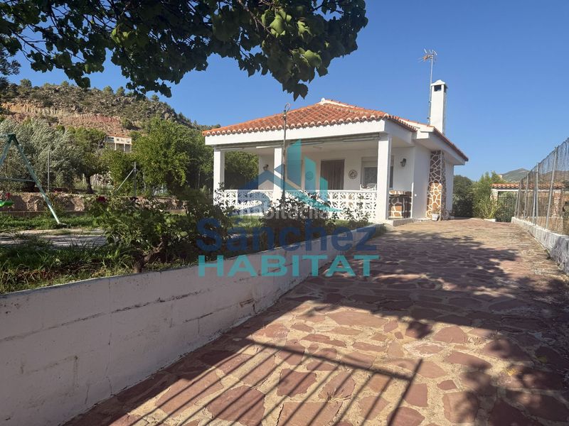 Foto 0f593b08-7db2-48c6-b710-a416a1c47287. Casa in 7 in Chelva