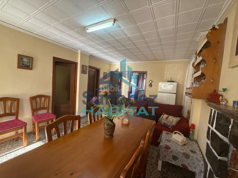 Foto 8772edc5-0c6c-4238-8f8d-fd277b01fd83. Casa in 7 in Chelva