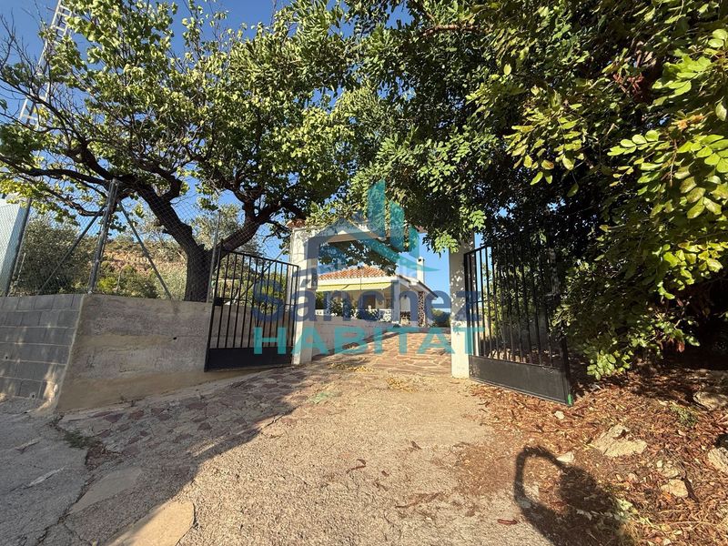 Foto a8bdf171-3573-4561-8085-0ce10a5cd9c7. Casa in 7 in Chelva