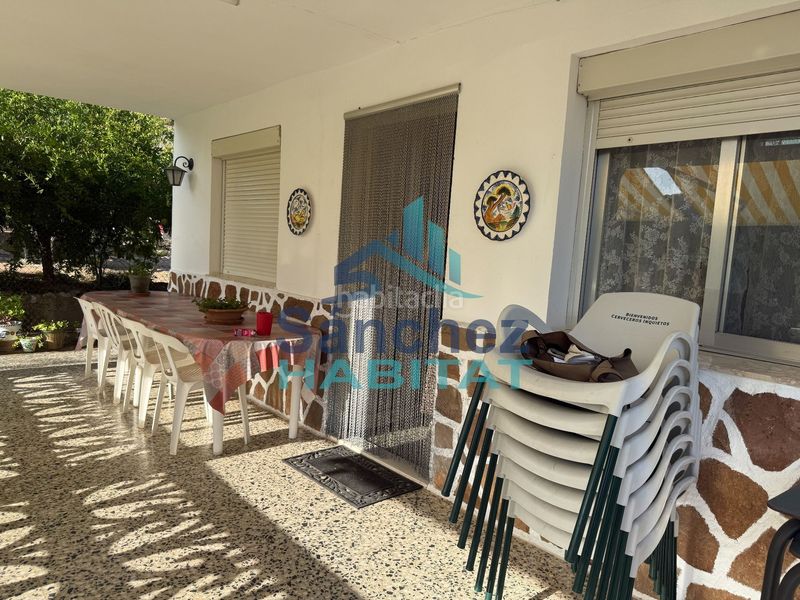 Foto f75b120a-0741-4271-ab59-f1ede0b5e1f5. Casa in 7 in Chelva