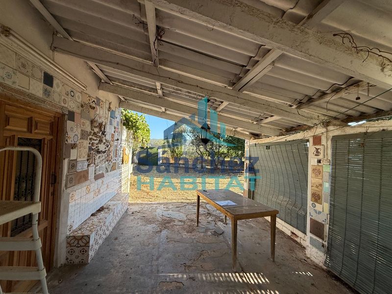 Foto 16d71845-8911-4948-8e7d-d5e2abbb3cea. Casa chalet a reformar en Calles