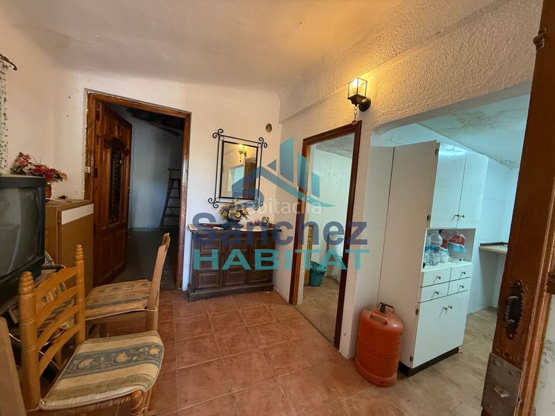 Foto 9aae6924-ba2c-41bc-a90d-524d52e42e9a. Casa chalet a reformar en Calles