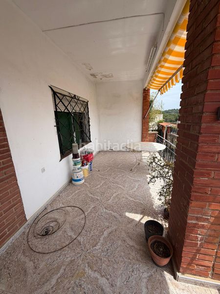 Foto f0e2a63c-bf56-43b6-bf1d-41010f452ac2. Xalet a Godelleta