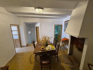 Maison  Ministro. Casa en aras de los olmos con mucho potencial