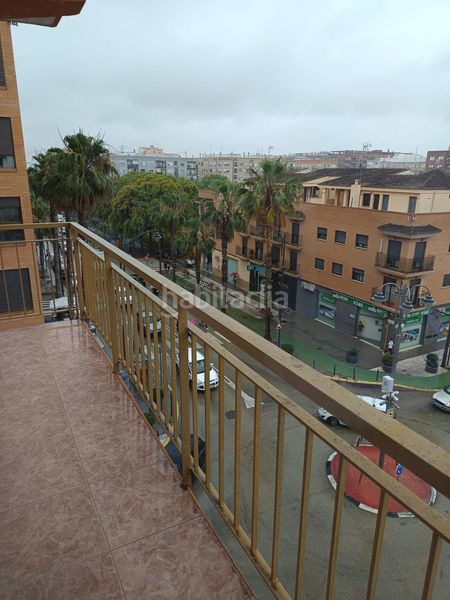 Foto b08ebed5-eeb6-4eb7-885d-8ec09b1b8583. Pis a Avenida de la Paz Xirivella