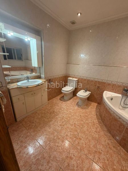 Foto fb554afa-8da9-4903-87bf-1254d0af2890. Casa a Aldaia