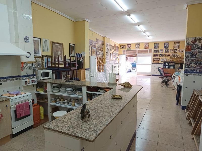 Foto ab45c4d6-dc40-4f81-a5b1-a55eea23c44c. Local comercial a Avenida de la Paz Xirivella