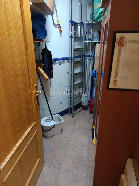 Foto feeb6b4a-ec93-4000-b9d1-e2fd4414fbf2. Local comercial a Avenida de la Paz Xirivella