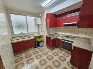 Flat in Moncada. Piso para entrar a vivir y con ascensor en moncada
