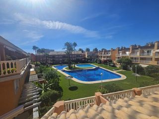 Rent Duplex in Montañar-El Arenal. Dúplex con amplia terraza y piscina a 5 minutos del mar en jávea