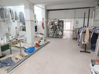 Local Comercial a Centro. Local comercial de 286 m2 en zona mercado