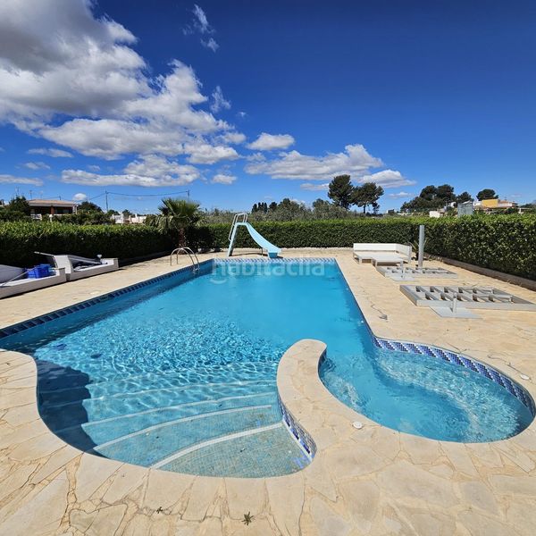 Foto 6bdf8142-f7b0-4e38-b397-208ff7c3dc15. Xalet amb calefacció piscina a Monserrat