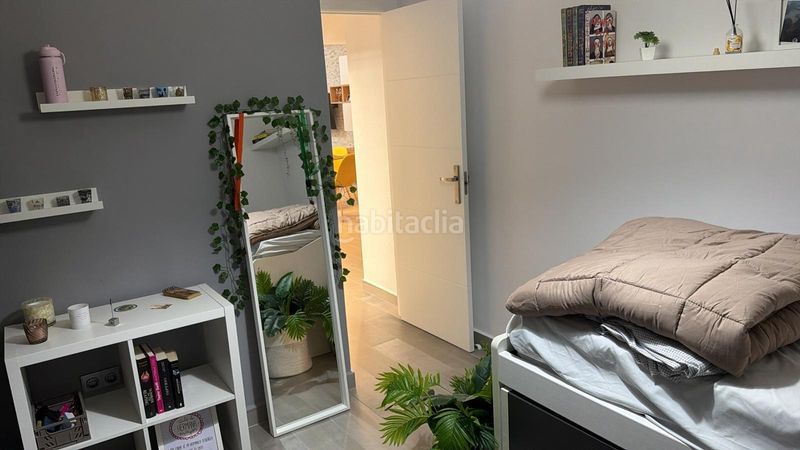 Foto b6452484-f26e-442e-b3b8-cde929ee9630. Planta baixa amb aparcament a Benetússer
