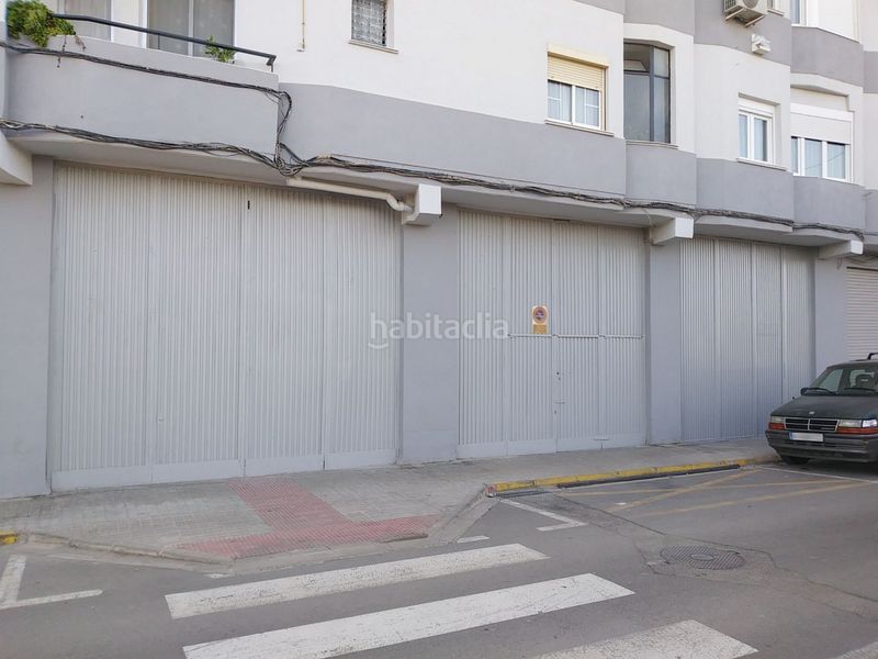 Foto ff0f8925-4c47-41db-8799-0faadc1a6474. Local comercial a El Río Mislata