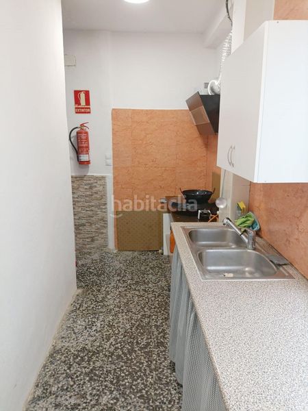 Foto 381e74e3-c1f6-4dac-ae3e-26d019088a63. Local comercial a Avenida de la Paz Xirivella