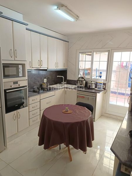 Foto 0d3d210c-8f73-4b52-b9e3-09bc5ef07062. Pis a Centro Xirivella