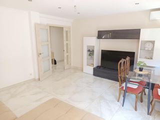 Appartamento in Centro. Piso 1ª planta en xirivella con 5 habitaciones y 2 baños
