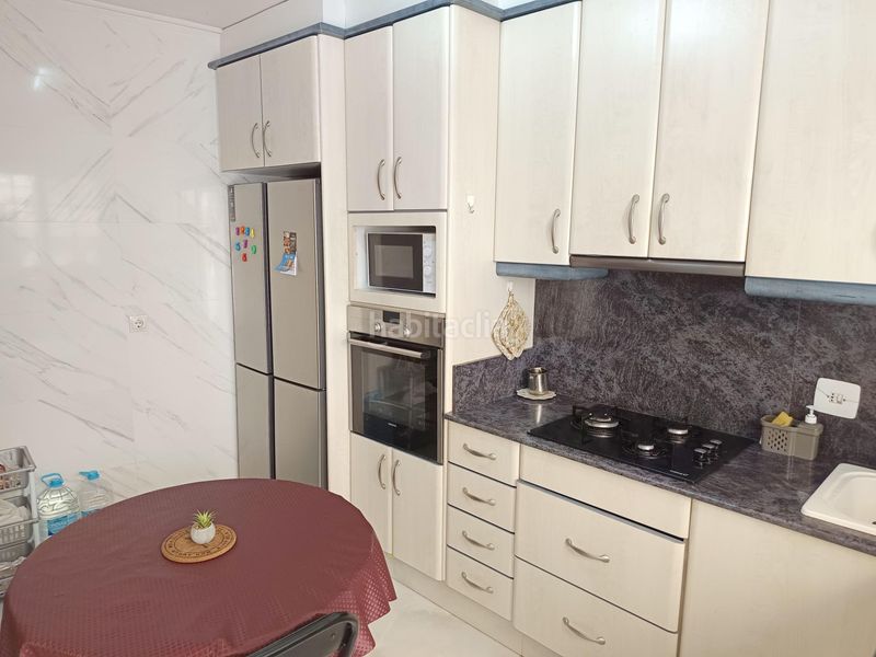 Foto a61518b3-77cd-4234-8014-b631546f86e9. Pis a Centro Xirivella
