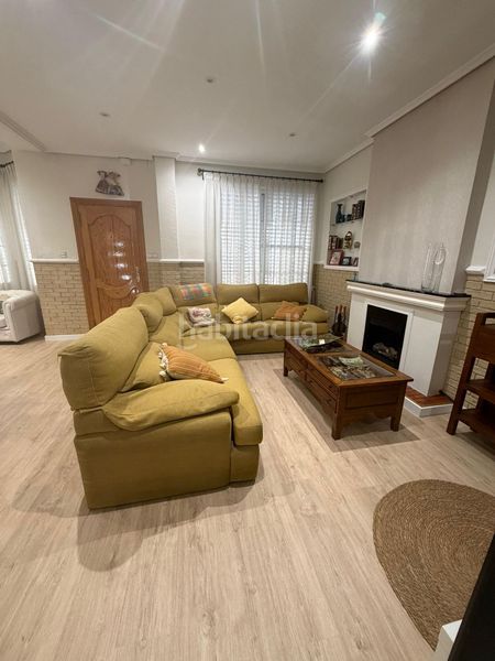 Foto f8c5c153-c969-4a98-8303-57c0eb202df2. Casa adossada amb aparcament a L´Hort de Senabre Valencia