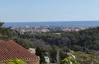 Terreno residenziale in Partida Comunes-Adsubia. Parcela exclusiva en jávea con vistas al mar y ubicación privile