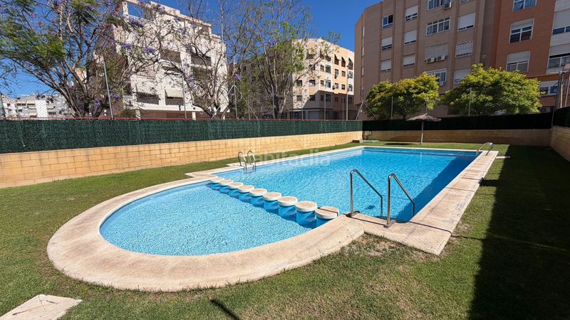 Foto 30280833-1875-47e3-bb8b-fa5dd81a02f8. Pis amb aparcament piscina a Carolinas Altas Alicante