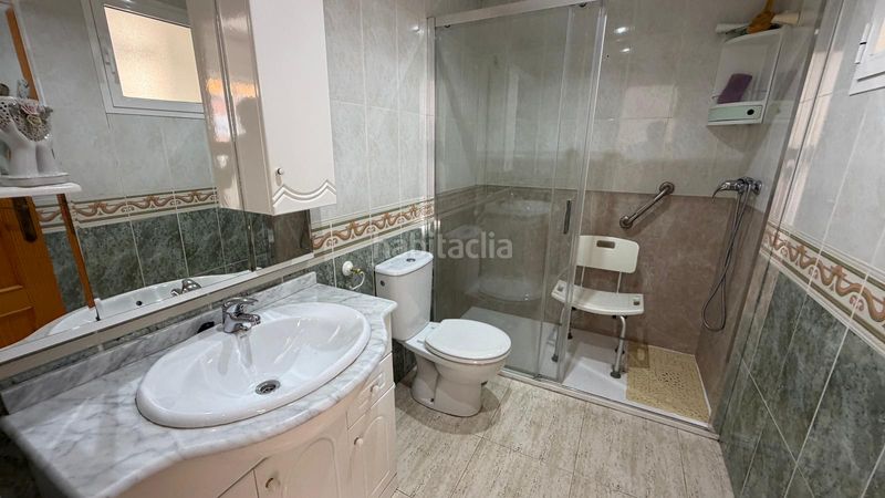 Foto f0a0221e-f936-4070-8a75-53c3e5d0ca51. Pis amb aparcament piscina a Carolinas Altas Alicante
