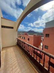 Zweistöckige Wohnung  Calle rodeo 3. Ático duplex 1 dorm  en los cristianos,tenerife