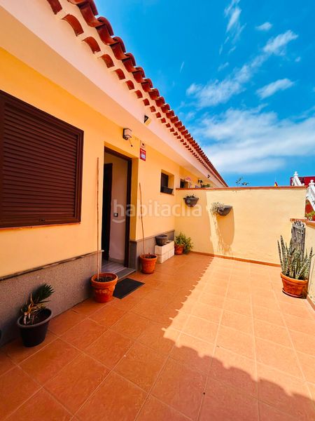 Foto 4ef18497-5a00-45b1-bde7-fd72ddbb9fd1. Casa adossada amb calefacció aparcament a Playa Fañabé Alto Adeje
