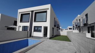 Casa pareada en Carrer de Xipre