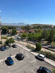 Pis a Plaza de la Cruz