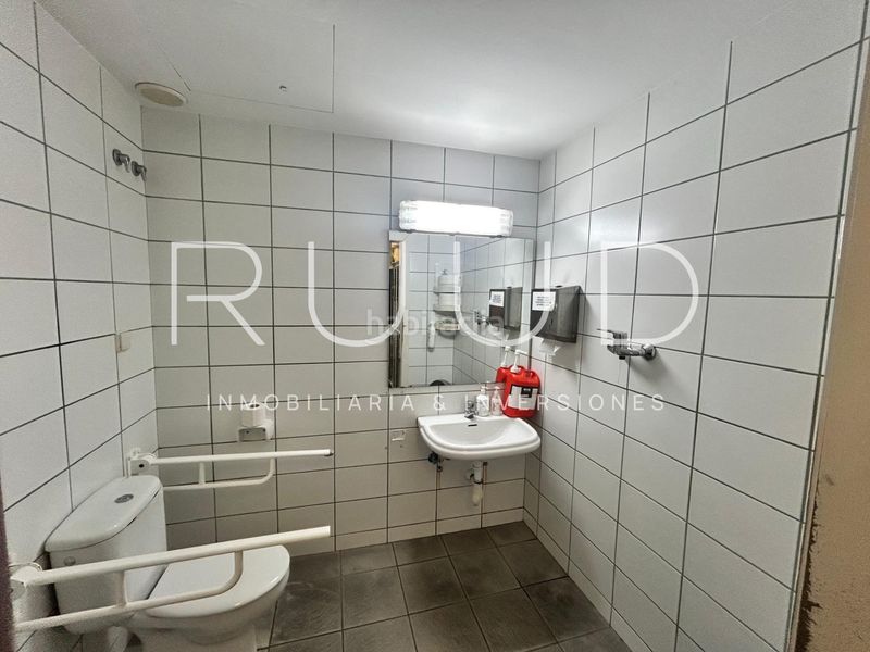 Foto 4ae6432b-1065-4c32-9de2-d8641c6658be. Local comercial a El Camp de l´Arpa del Clot Barcelona