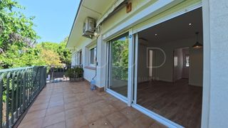 Appartement  Terrassa. Piso reformado con gran terraza y vistas despejadas