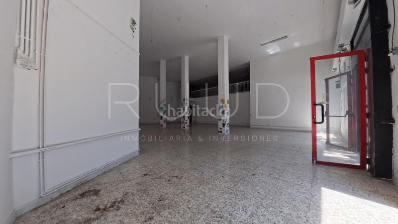Foto a621222e-8b33-4ee4-9fa0-3ea1433d2395. Lloguer local comercial a La Roureda Viladecans